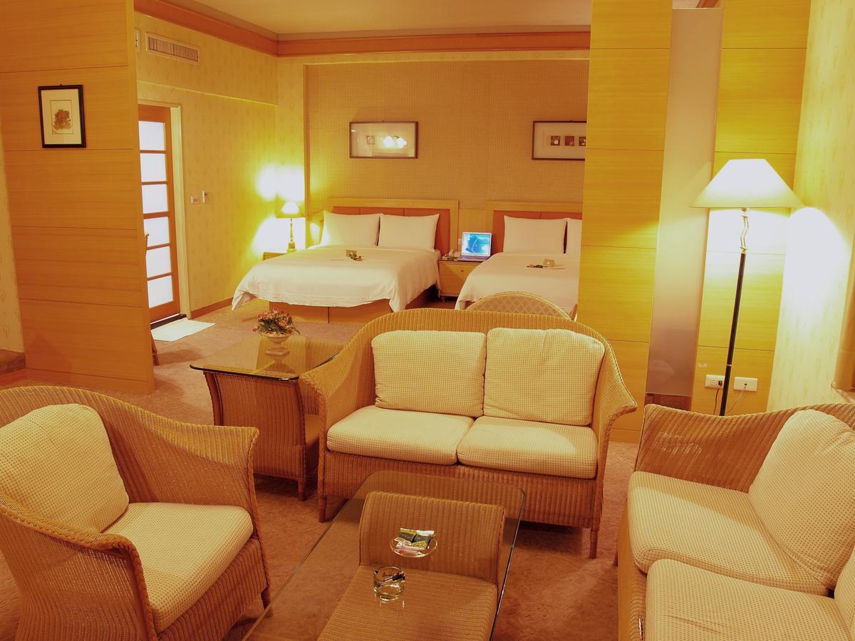 Park Motel Chiayi City Dış mekan fotoğraf