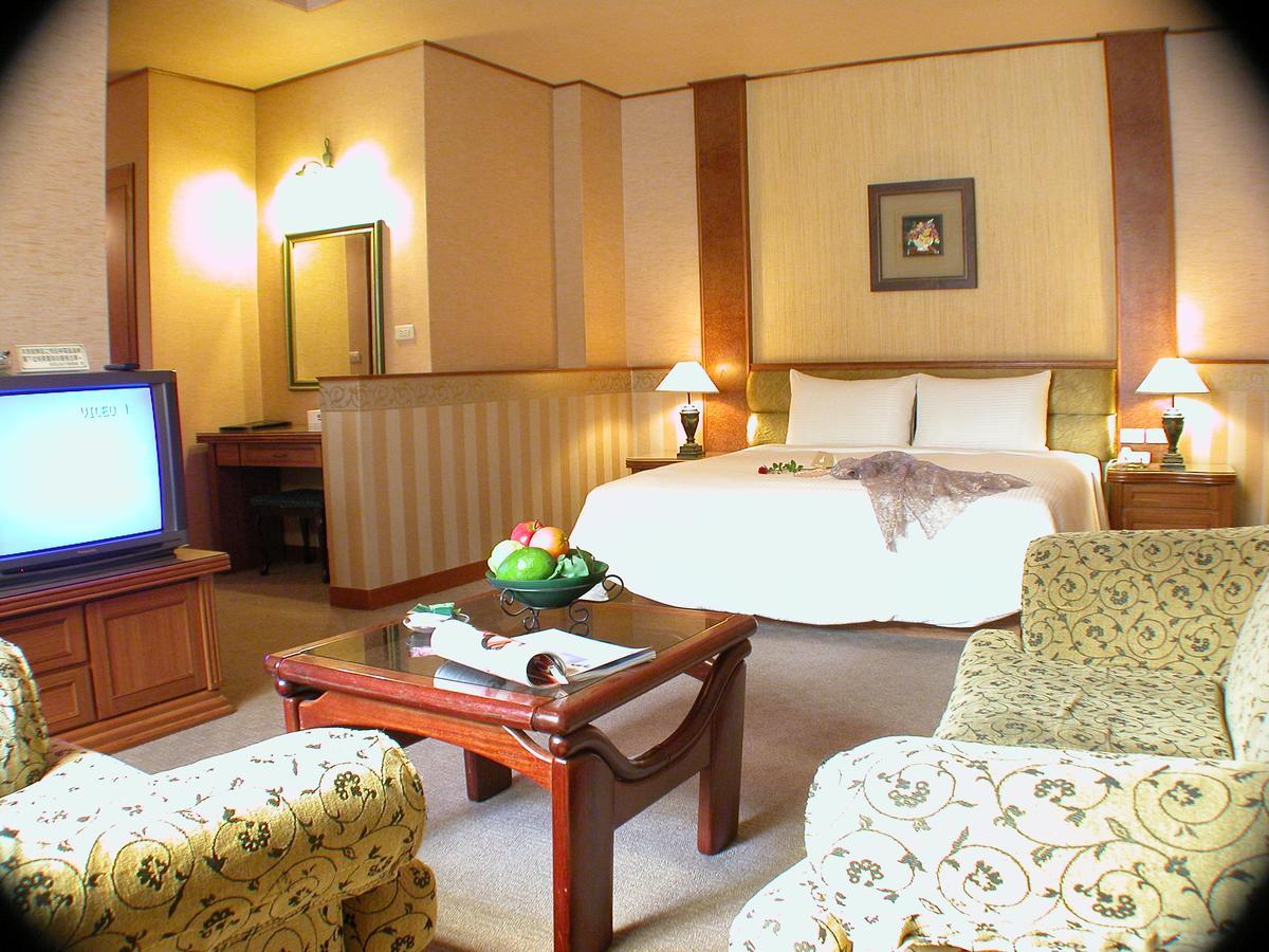 Park Motel Chiayi City Dış mekan fotoğraf
