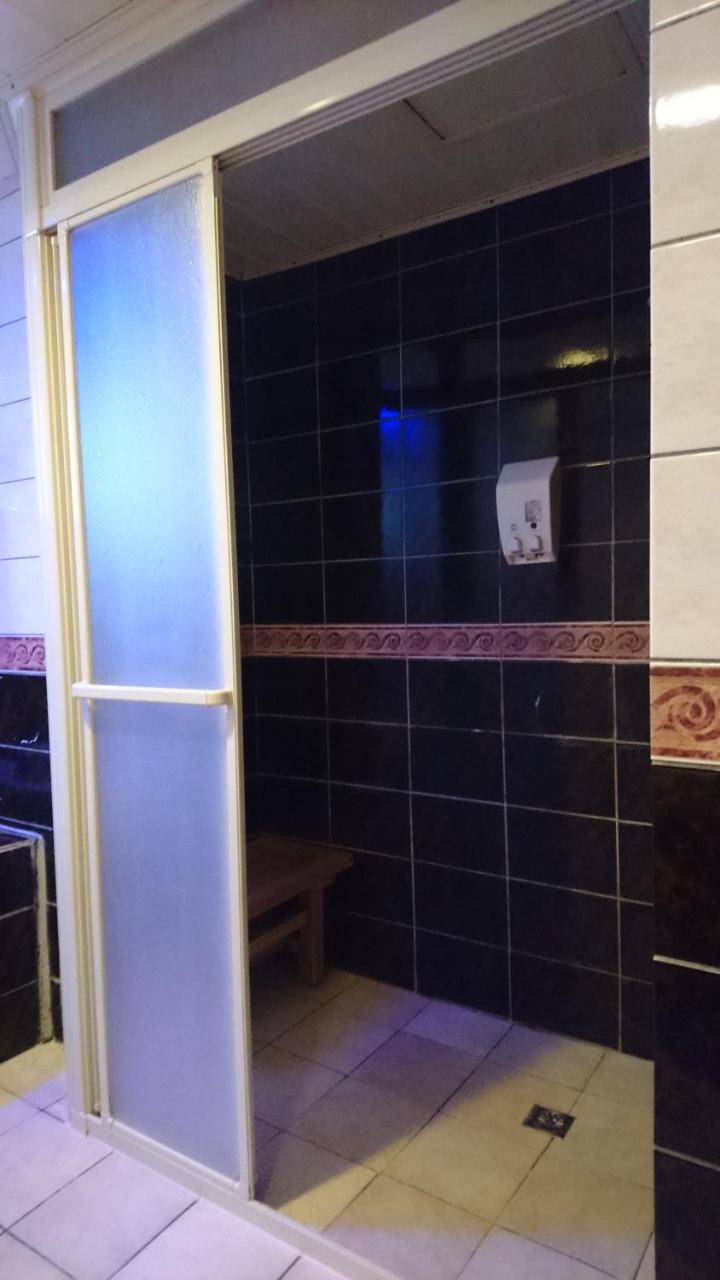 Park Motel Chiayi City Dış mekan fotoğraf